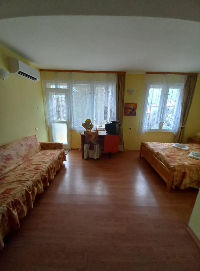 Hadjibulevata Guest House Kovachevtsi Eksteriør bilde